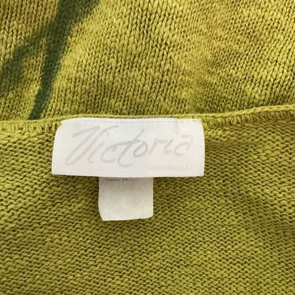 Victoria hand painted one size fits all knit top (that’s like a L-XL) - Picture 4 of 7